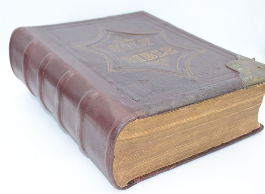 The Holy Bible with the commentaries of Scott and Henry. Eadie Jh. 1871